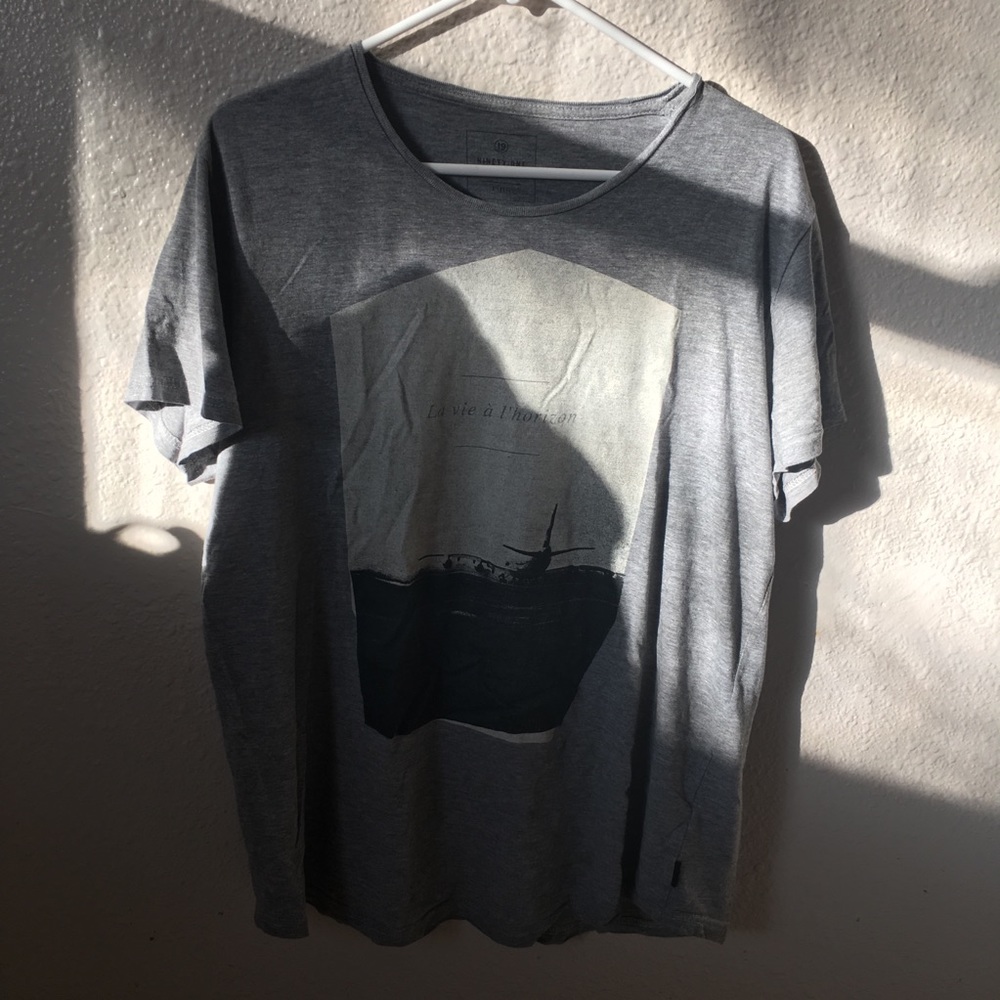 COOL GRAPHIC TSHIRT BY COTTON ON